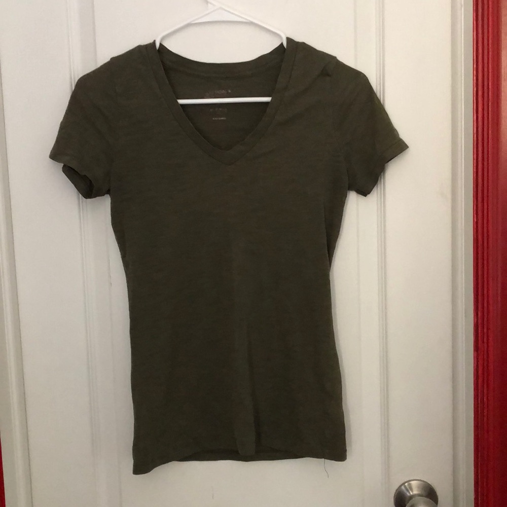 Green tee shirt